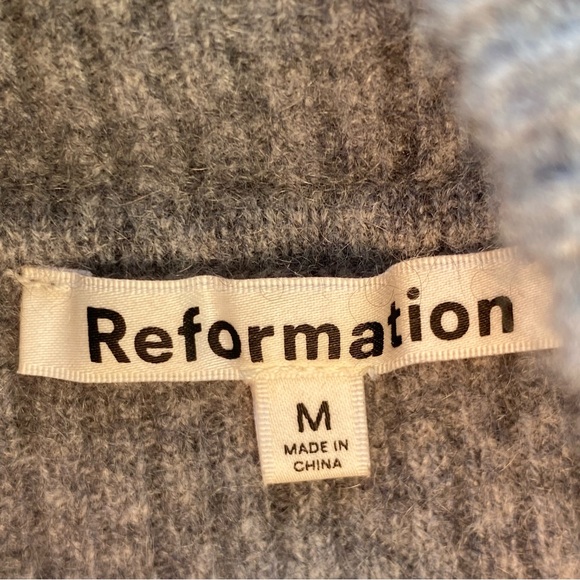 Reformation Luisa Women's Crop Ribbed Cashmere Turtleneck Gray Size Medium - Picture 4 of 5